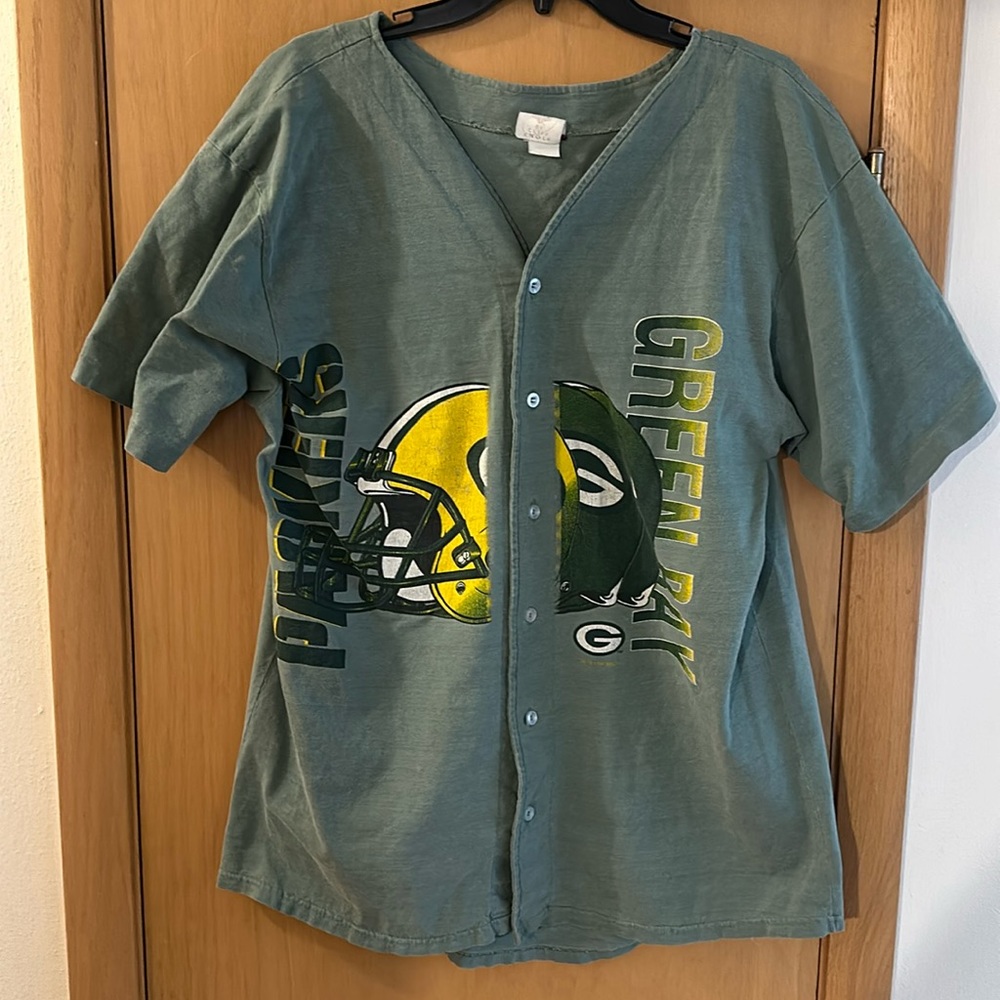Game Day NFL Vintage Green Bay Packers Button Front Helmet Shirt Size Large